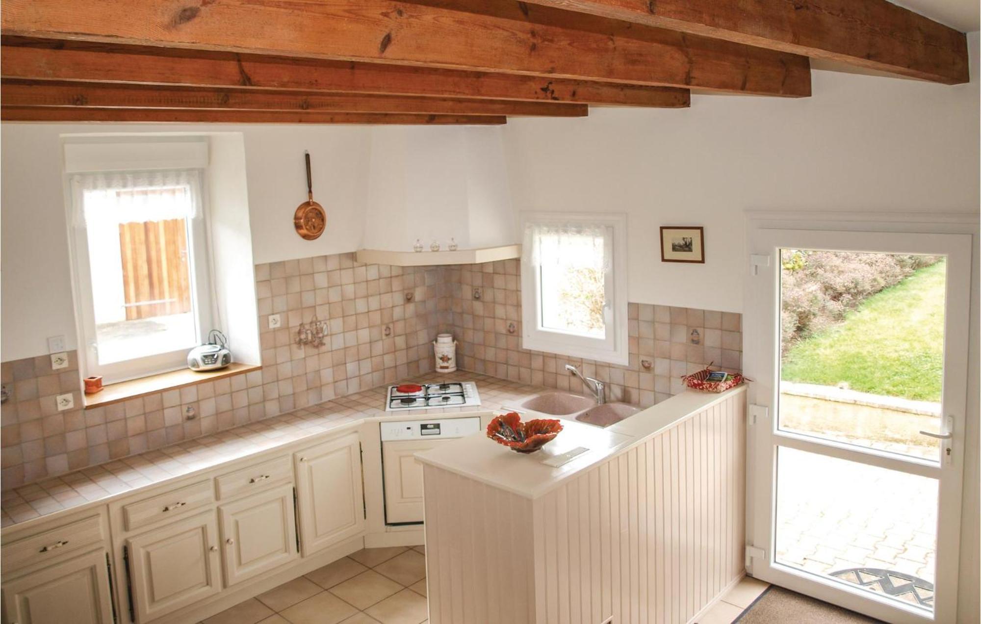3 Bedroom Awesome Home In Lézardrieux Εξωτερικό φωτογραφία